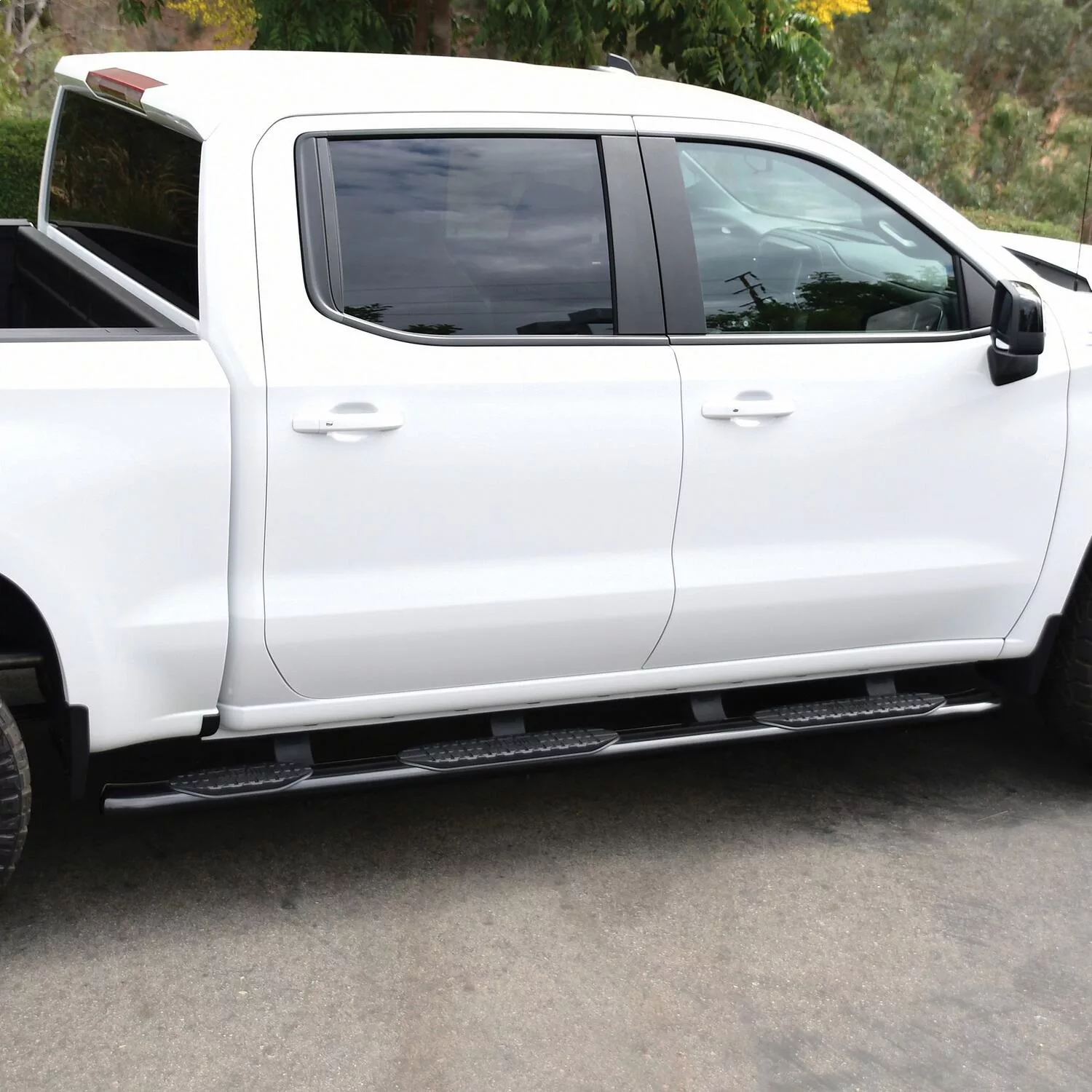 Westin PRO TRAXX 5 Oval W2W Nerf Step Bars