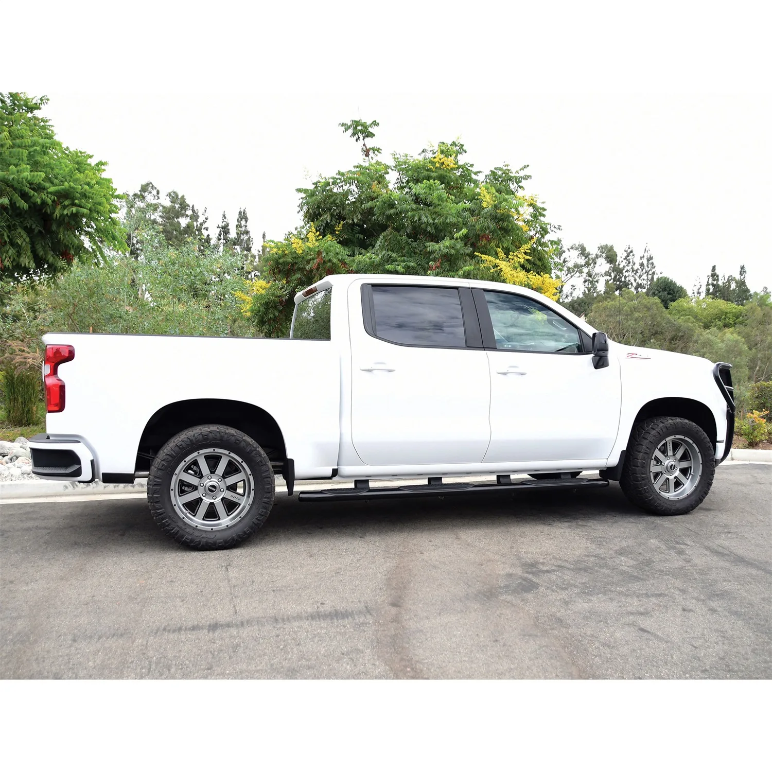 Westin PRO TRAXX 5 Oval W2W Nerf Step Bars