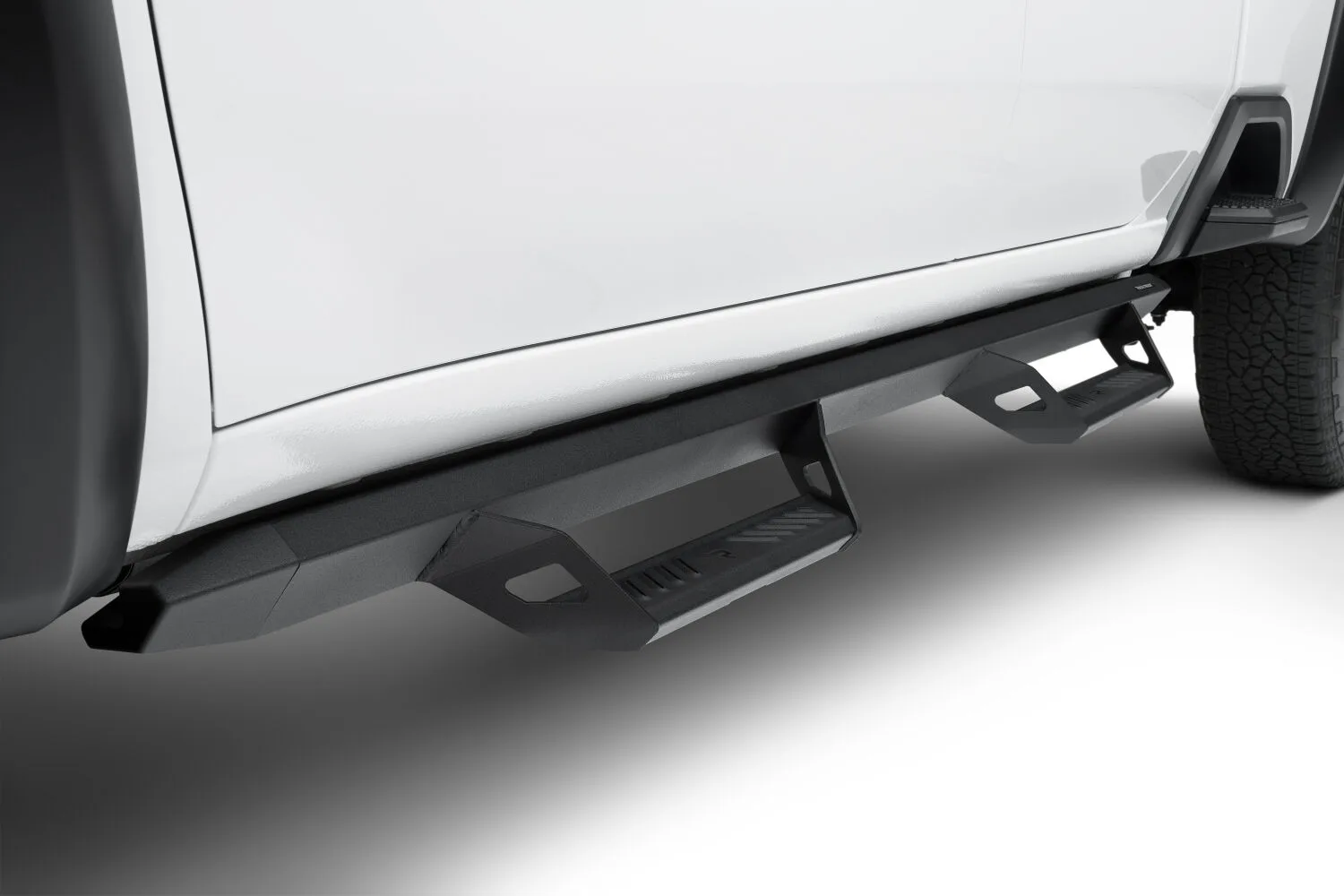 BKES-NFBn-fab-predator-pro-2022-chevrolet-silverado-2500-HD-white-studio-03