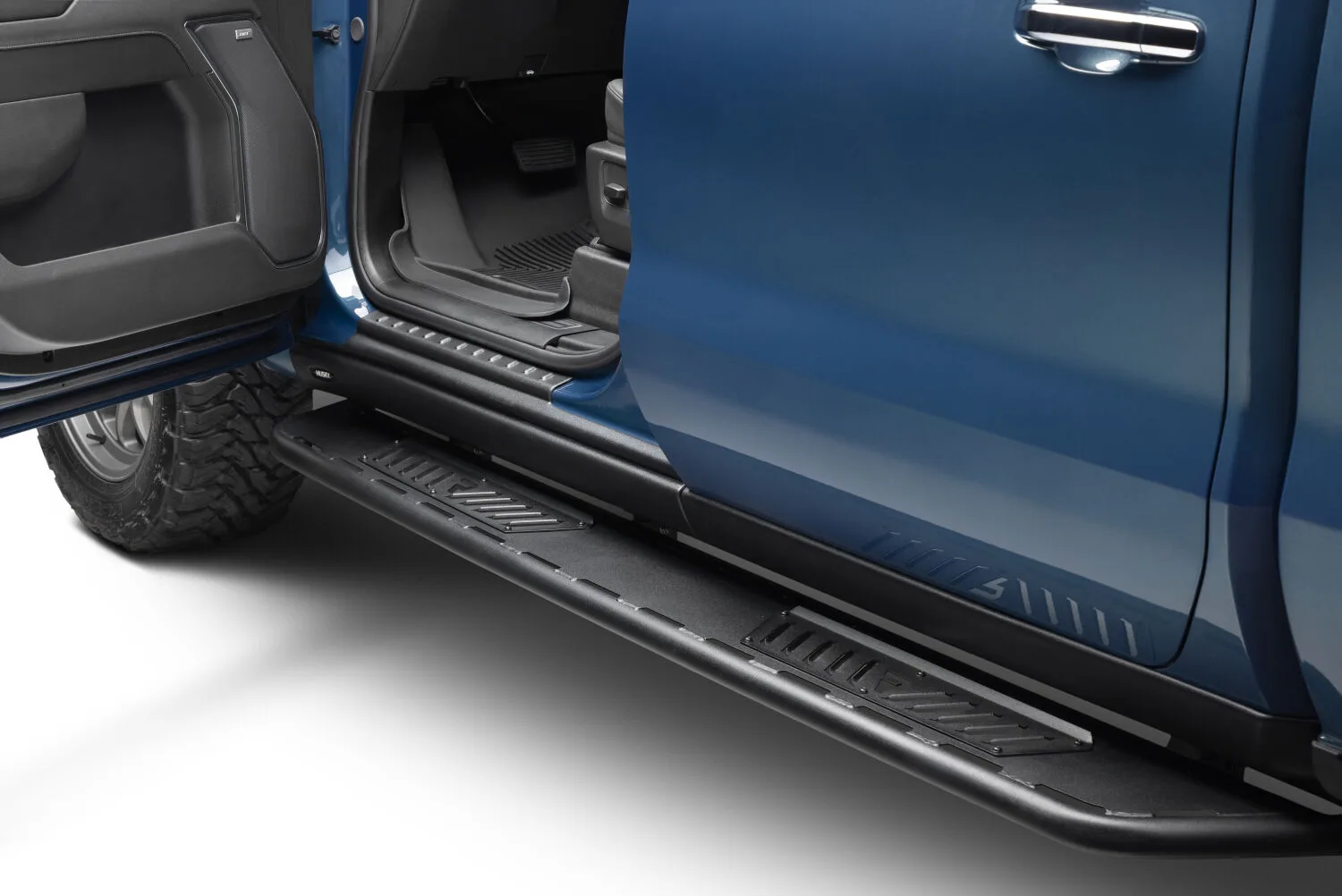 BKES-NFBn-fab-roan-running-boards-2024-gmc-sierra-1500-NFB-NBC19CC-TX-ov-053-1