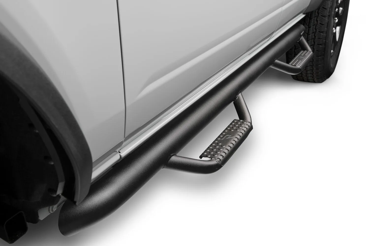 BKES-NFBnfab-nerf-step-textured-2021-ford-bronco-cactus-gray-studio-13