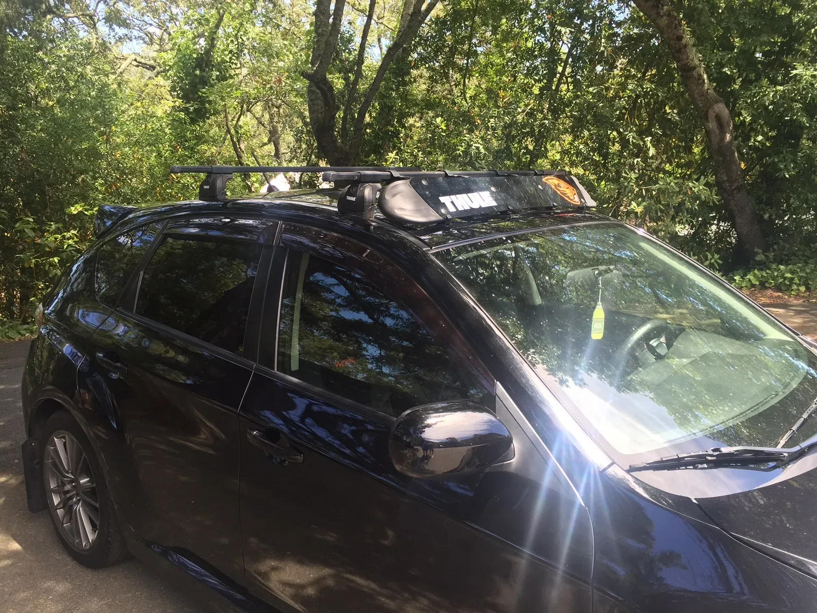 Thule SquareBar Crossbars with wind deflector