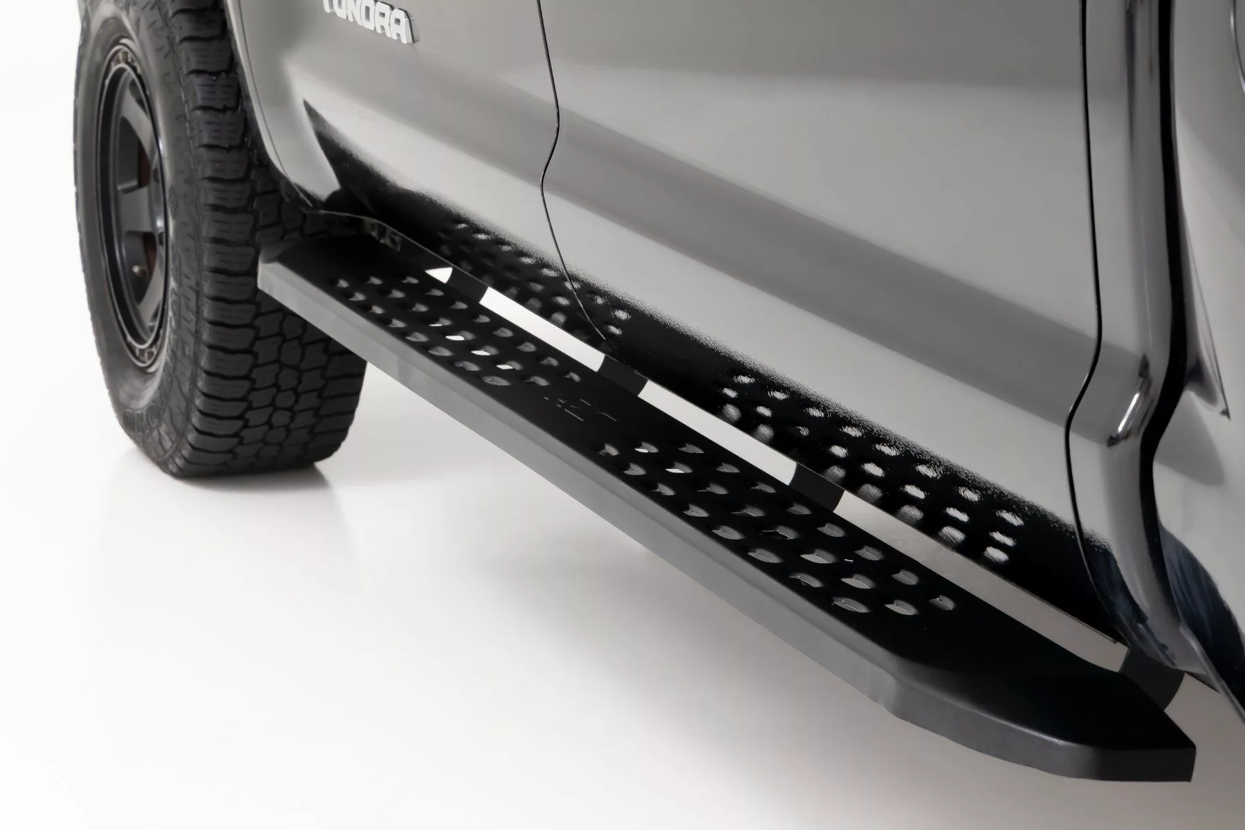 Rough Country RPT2 Running Board; Crew Cab; Black; Toyota