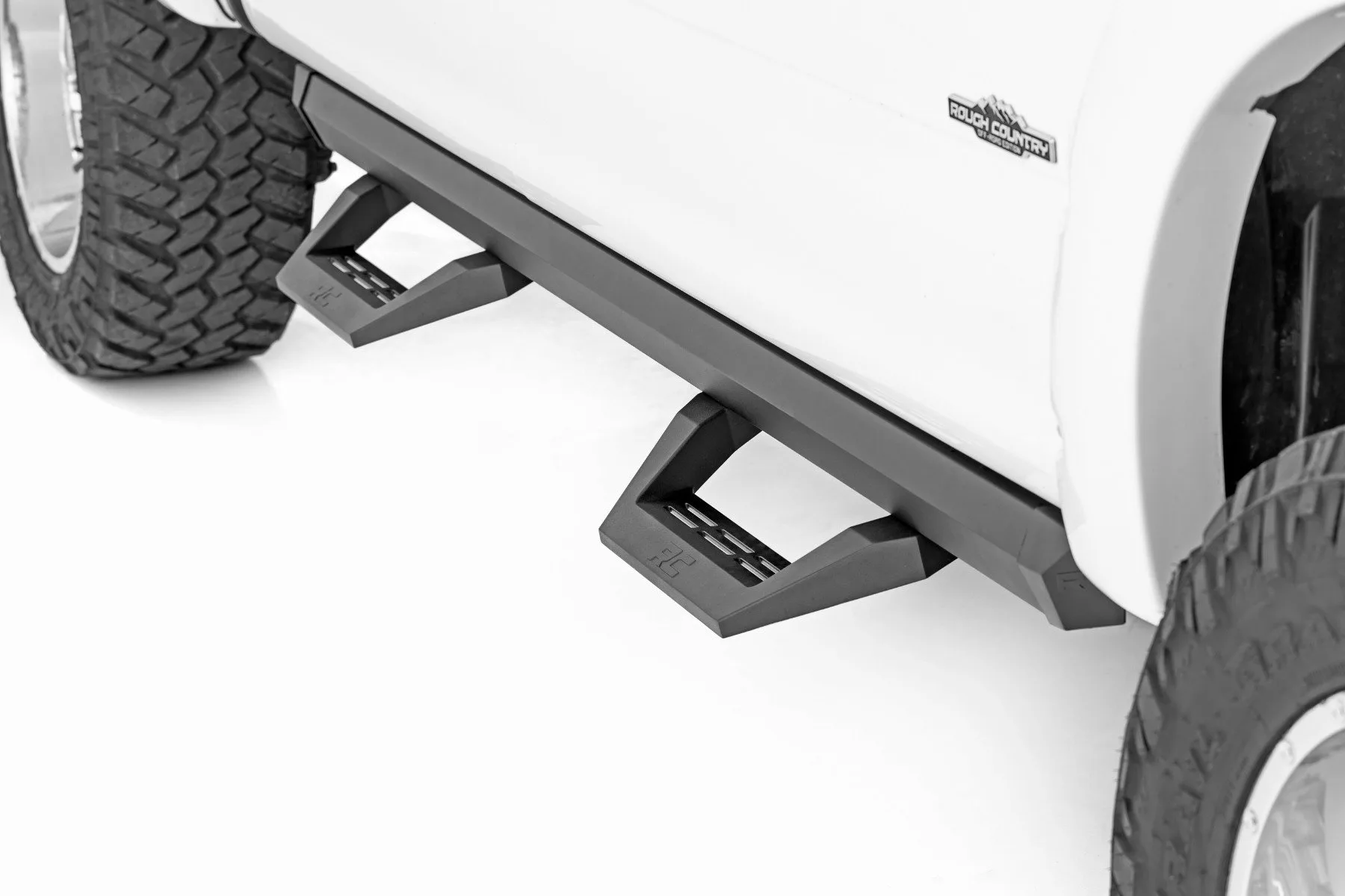 Rough Country SRX2 Adj Aluminum Step; Crew Cab; Ram 1500 (19-23)/1500 TRX (21-23)
